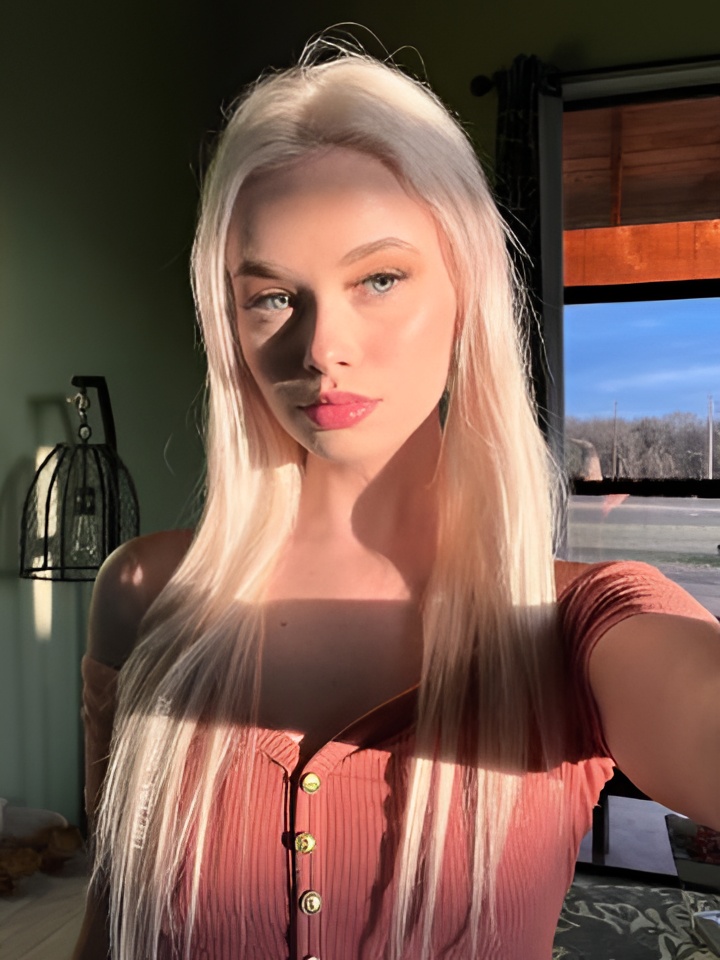 Индивидуалка Эмма, доступна для личного знакомства от 10000 руб