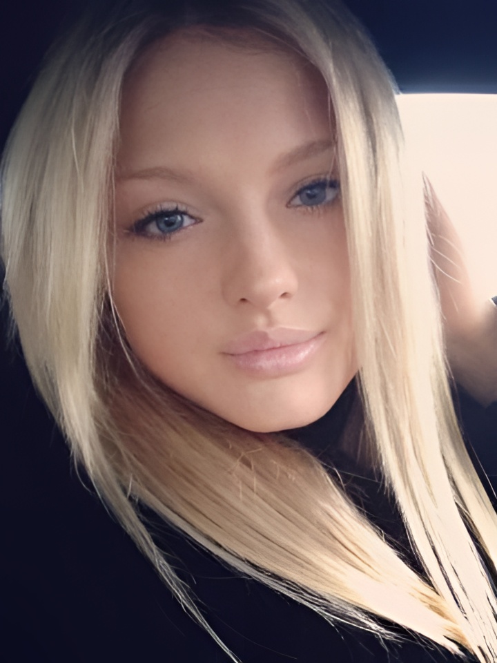 Ирина привлекательная девушка из Елизово цена от 1500 руб