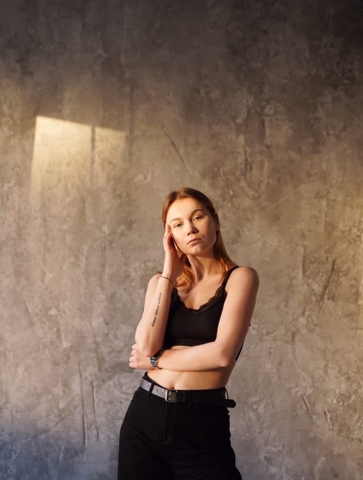 Ульяна привлекательная девушка из Елизово цена от 8000 руб