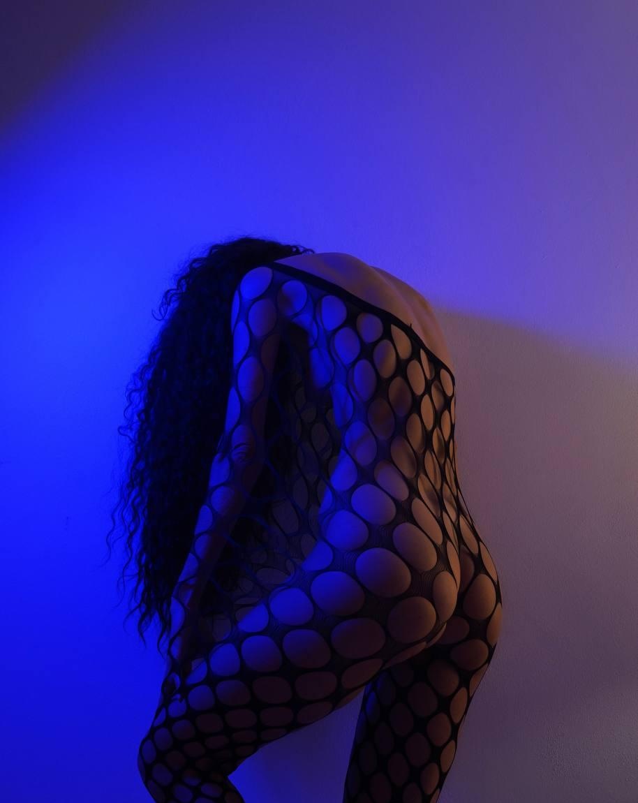 Эмма привлекательная девушка из Елизово цена от 6000 руб